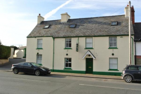 Old Castle Farm Guest House